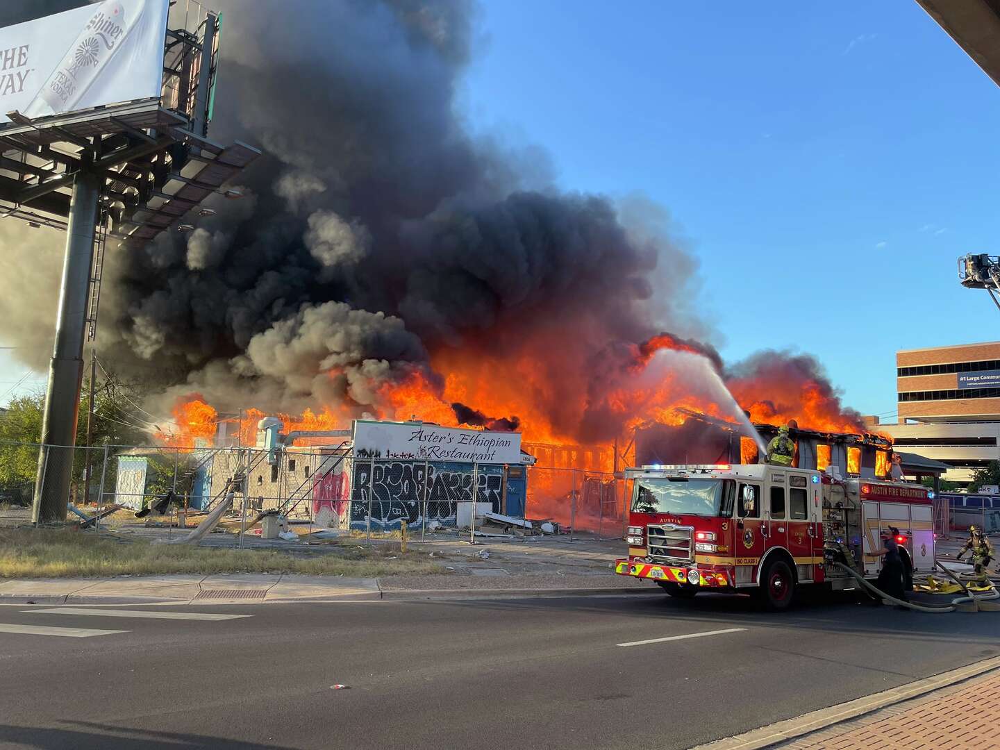 Fire along I-35 near UT, St. David's destroys vacant motel, restaurant
