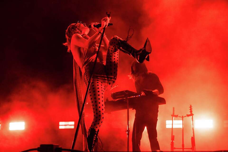 Hilary Duff surprises ACL Fest as 'Sally' during Role Model set