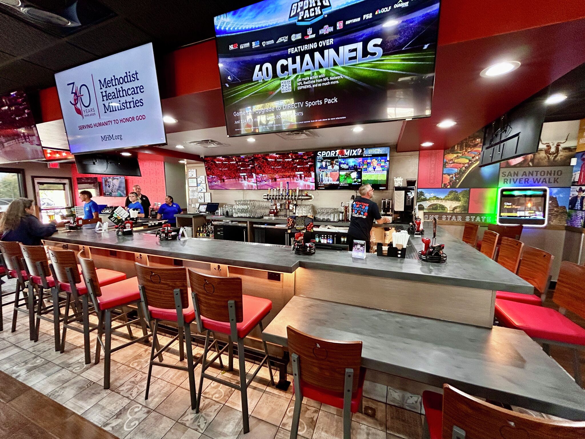 San Antonio's new Applebee's-IHOP is open. Here's how it works., image size:2048x1536