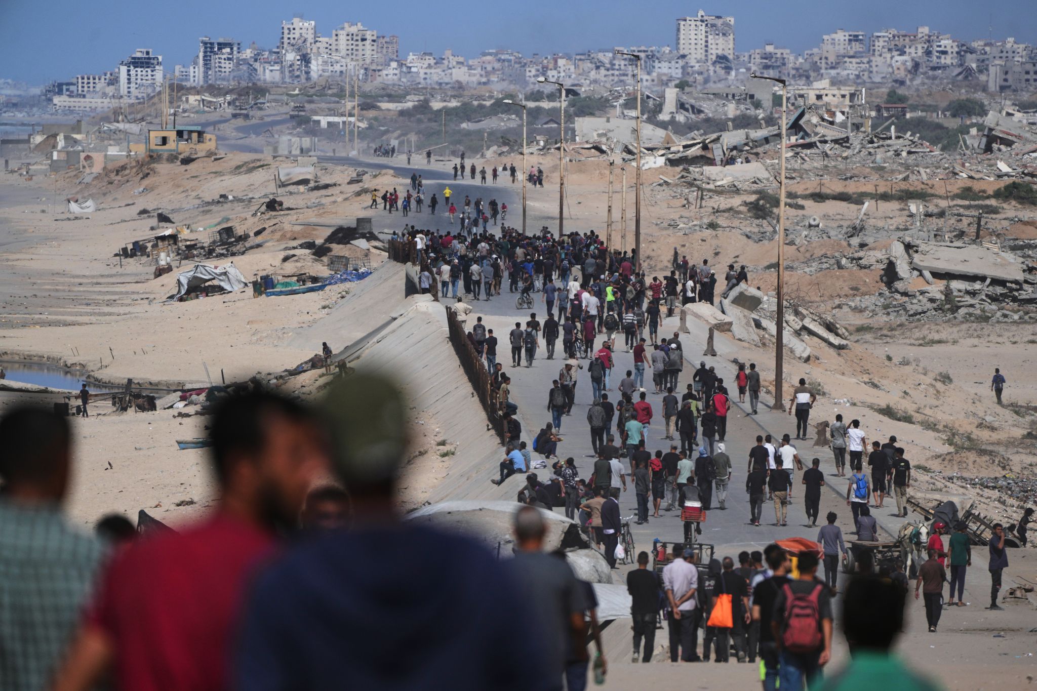 Latest Israeli The Latest: Israel and Hamas agree to a ceasefire, release of hostages ...
