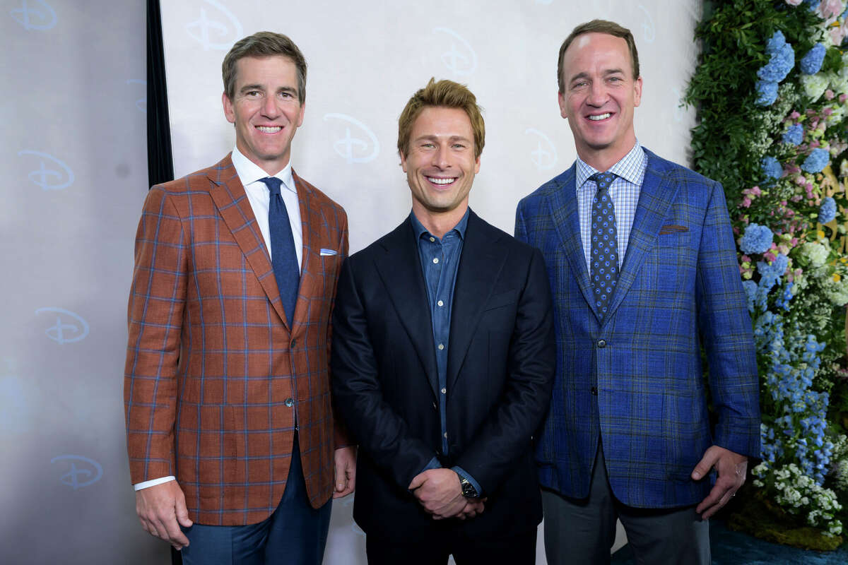 Glen Powell recently shared an emotional football moment from his past with Eli Manning on Eli's Places. Get the Kleenex ready. 