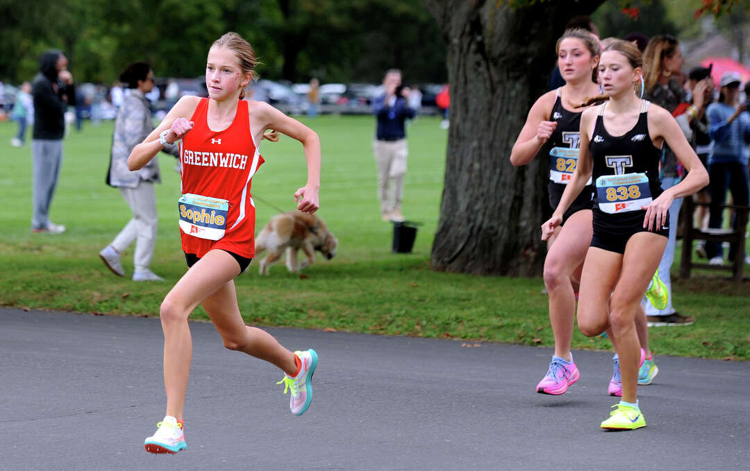 Greenwich, New Canaan win the 2025 FCIAC cross country championships