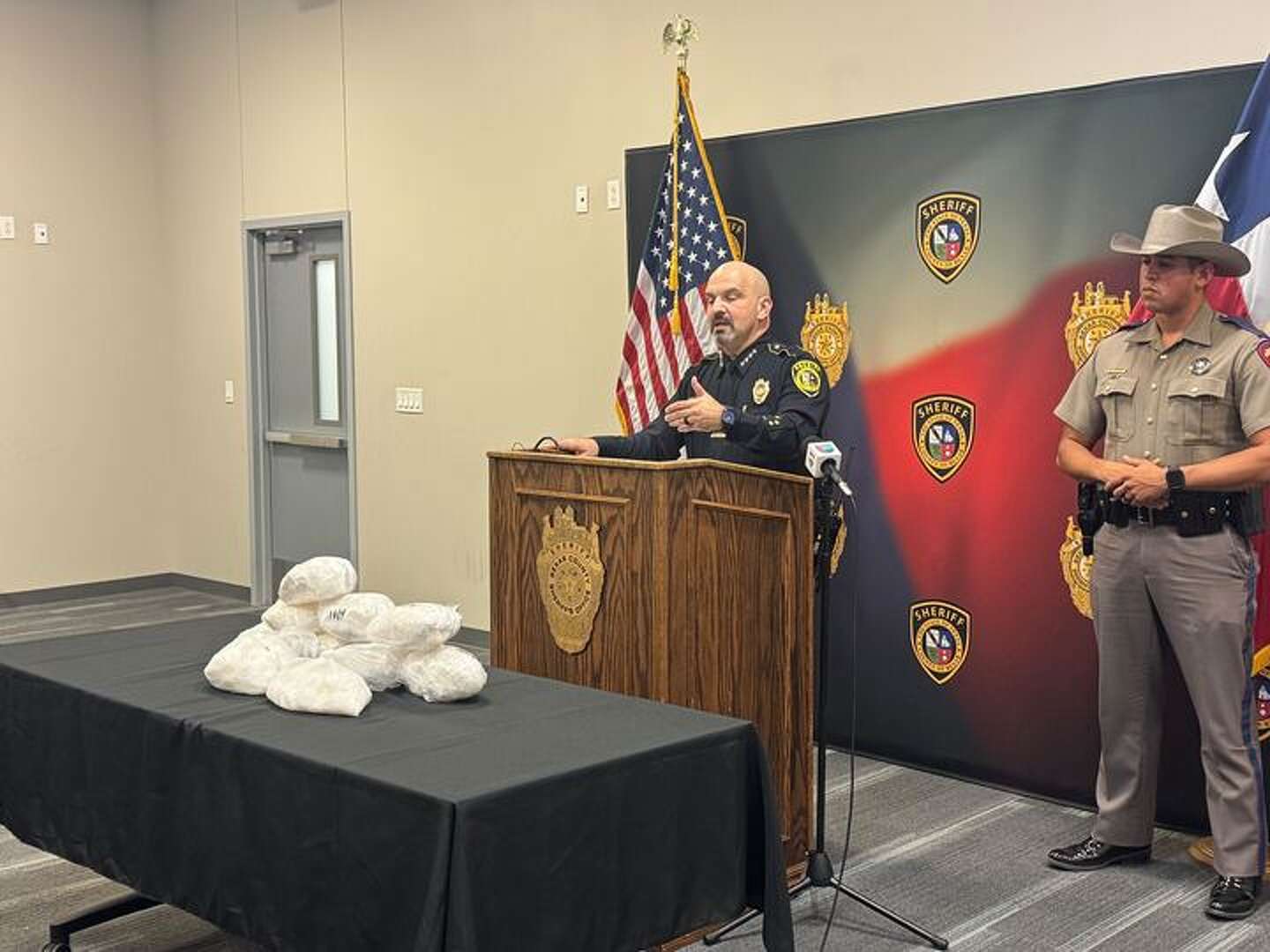 Fentanyl-laced meth worth $800K seized at San Antonio hotel