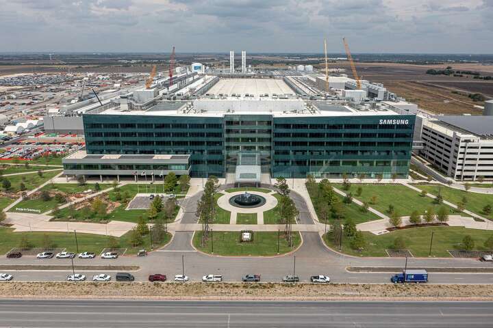 When will Samsung begin operations in Taylor?