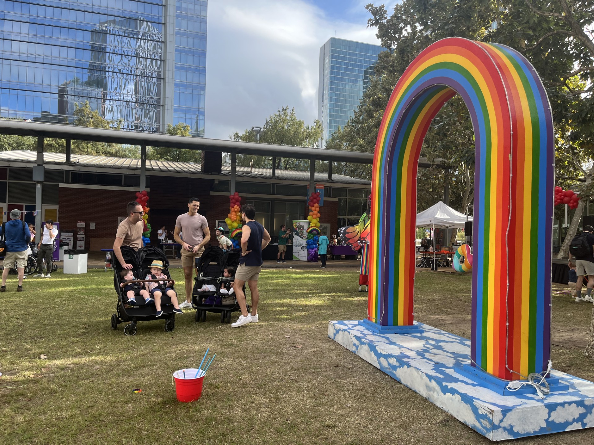 https://s.hdnux.com/photos/01/54/67/34/28538654/5/rawImage.jpg