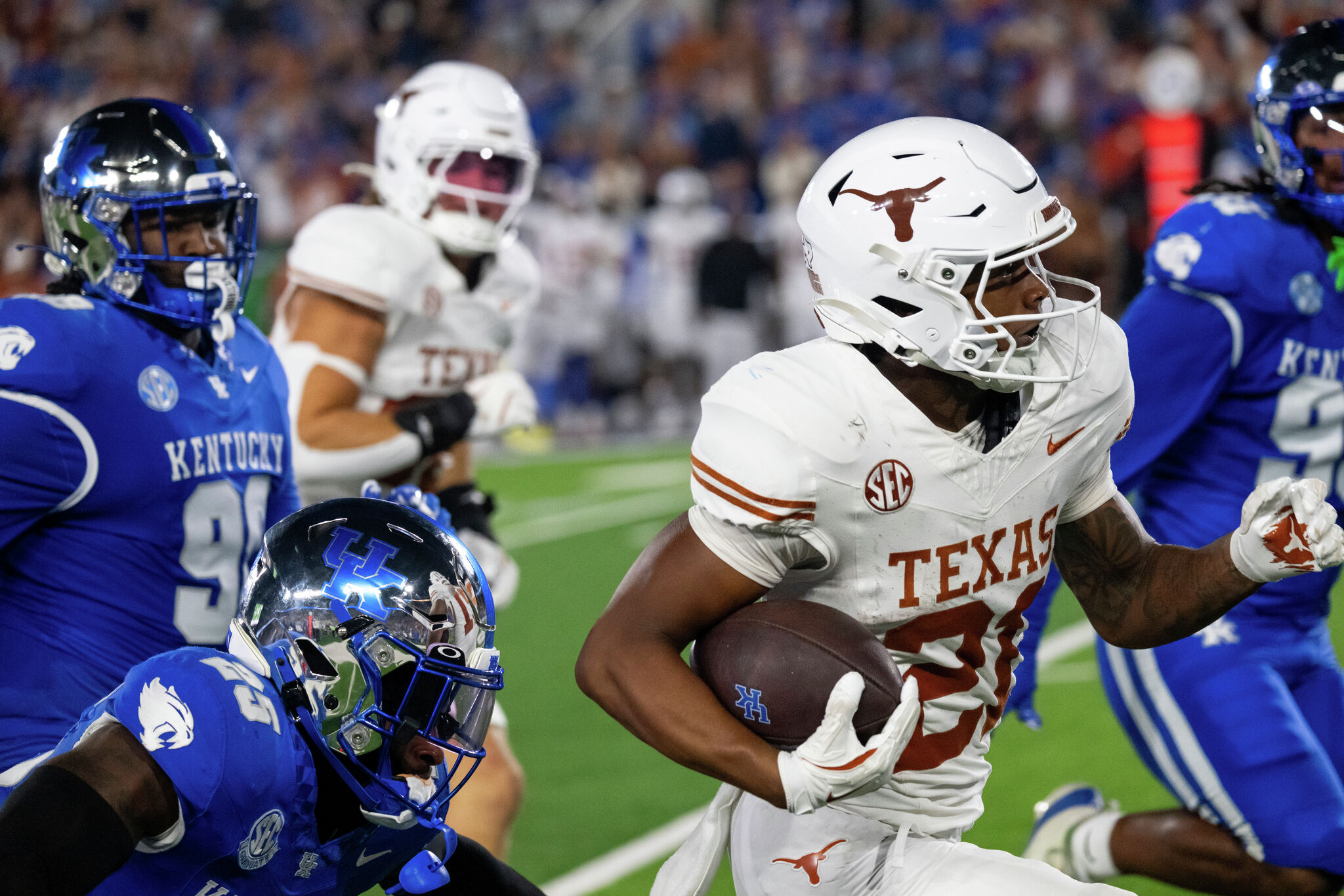 Texas vs Kentucky: Fans react to Longhorns game against Wildcats
