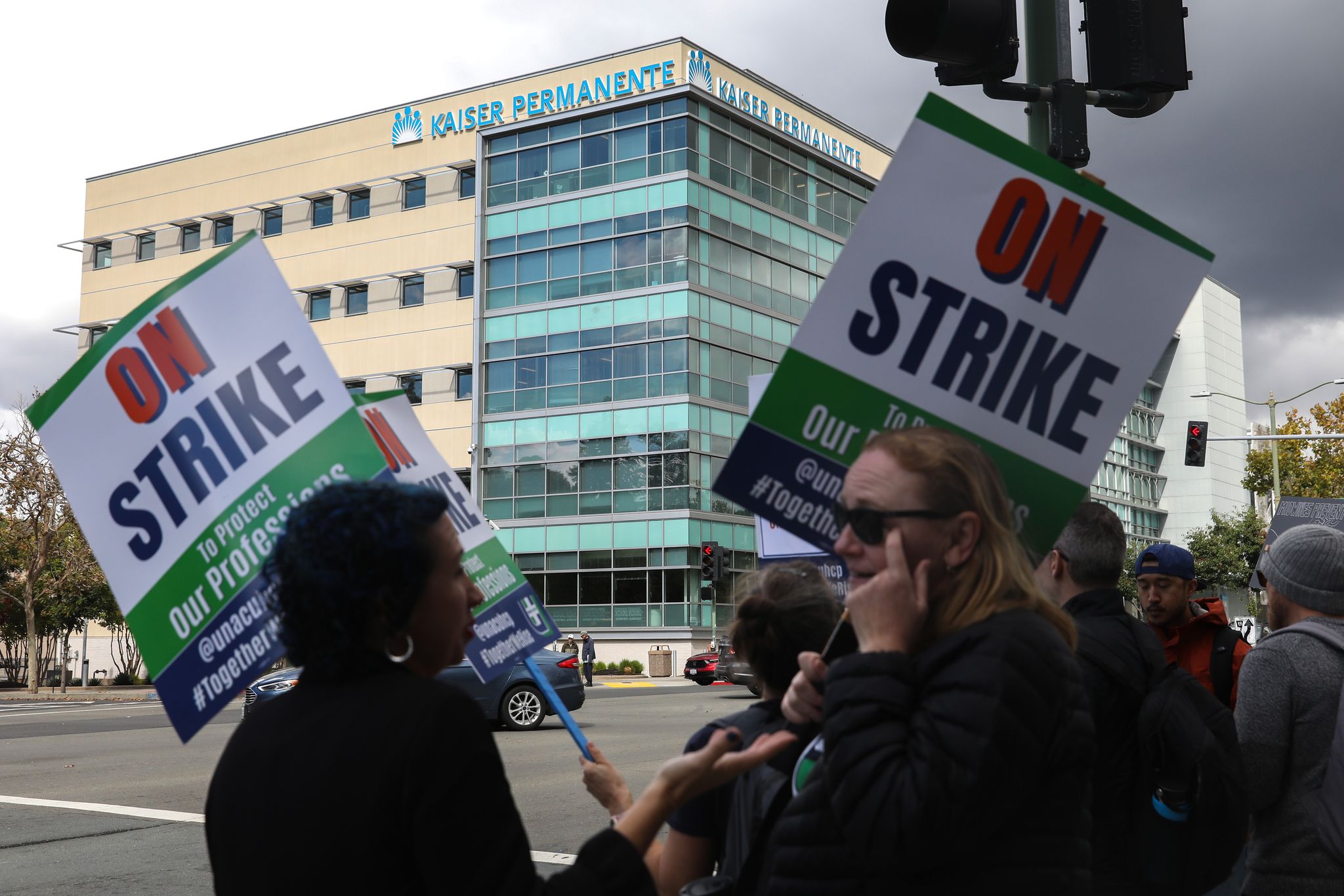 Kaiser Permanente health care workers back on job after five-day strike