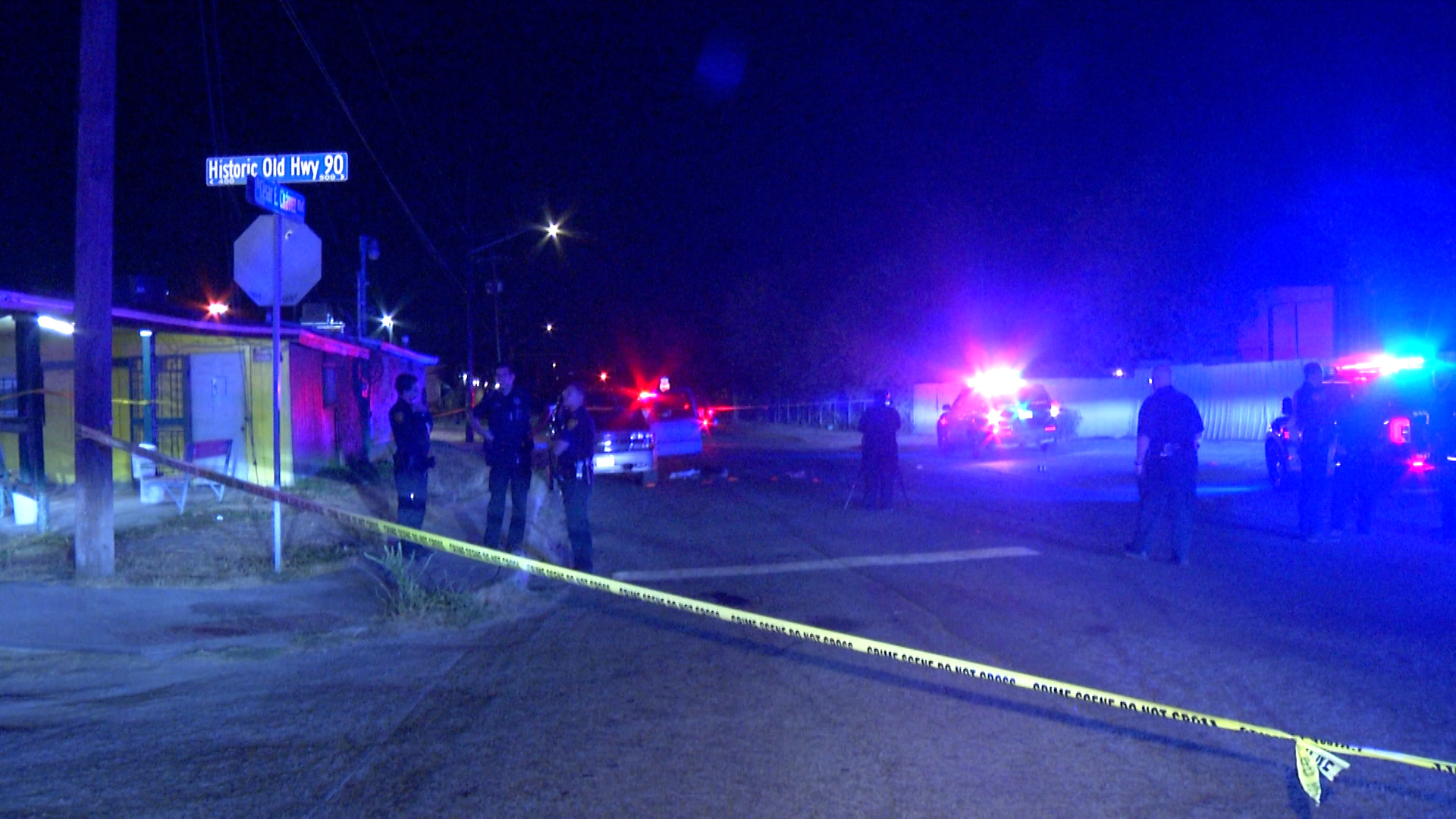 Man shot in head outside West Side bar, San Antonio police say