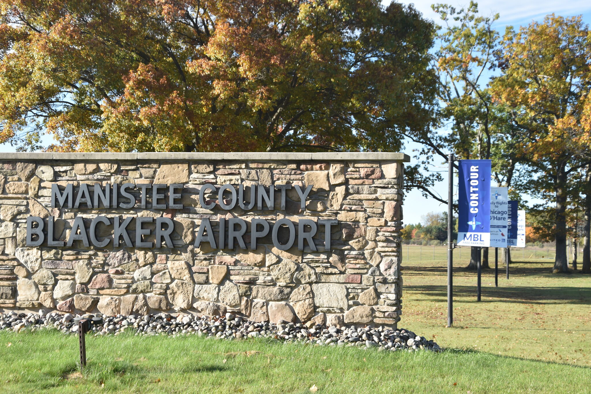 Manistee airport stops airing TSA shutdown video