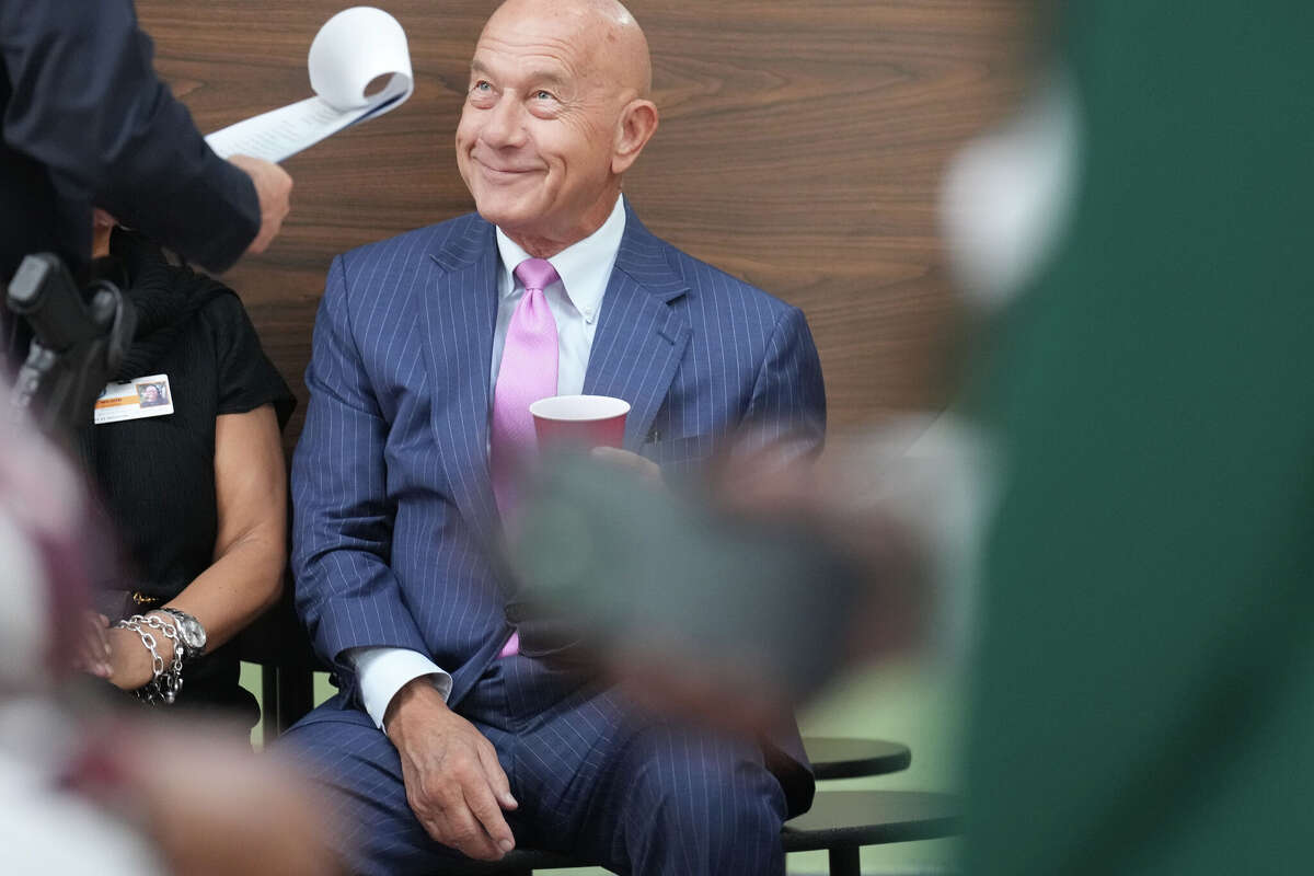 Houston Mayor John Whitmire gives press conference and tour a new resource facility to address the needs of Houston's unhoused population on Houston on Monday, Oct. 20, 2025.