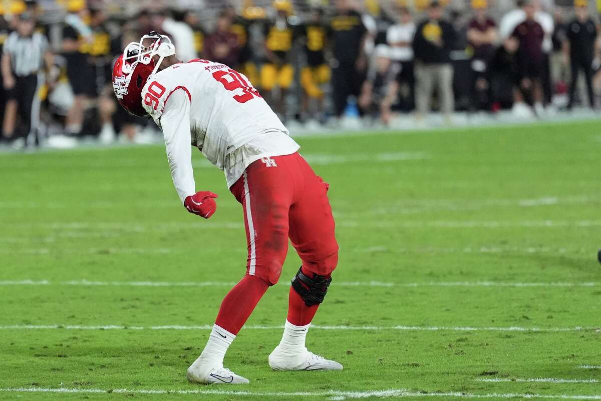 Houston defensive lineman Eddie Walls III celebrates a sack against Arizona State during the first half of an NCAA college football game Saturday, Oct. 25, 2025, in Tempe, Ariz. (AP Photo/Ross D. Franklin)