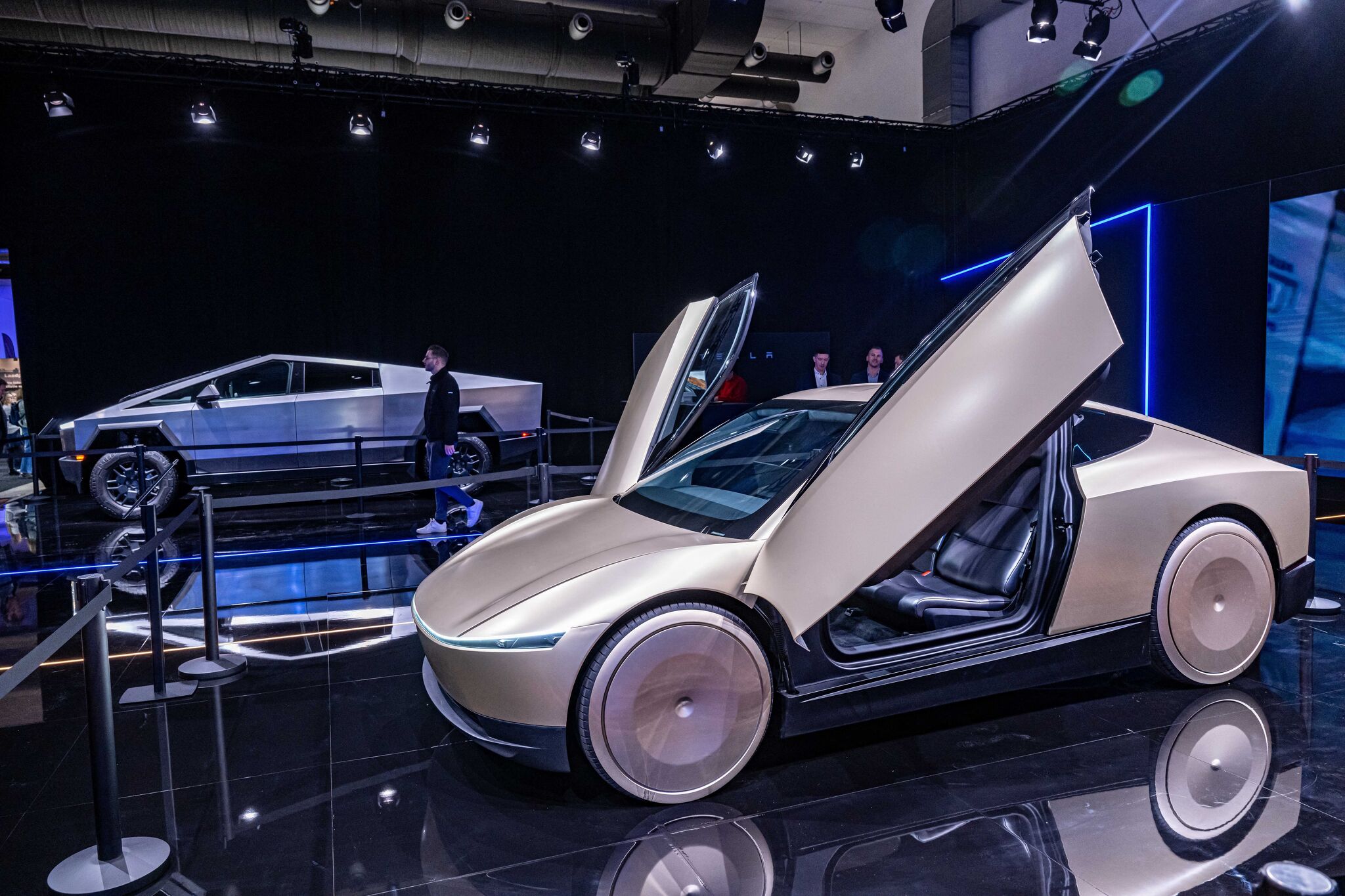 Tesla on hiring spree as it prepares for Cybercab production at Giga Texas