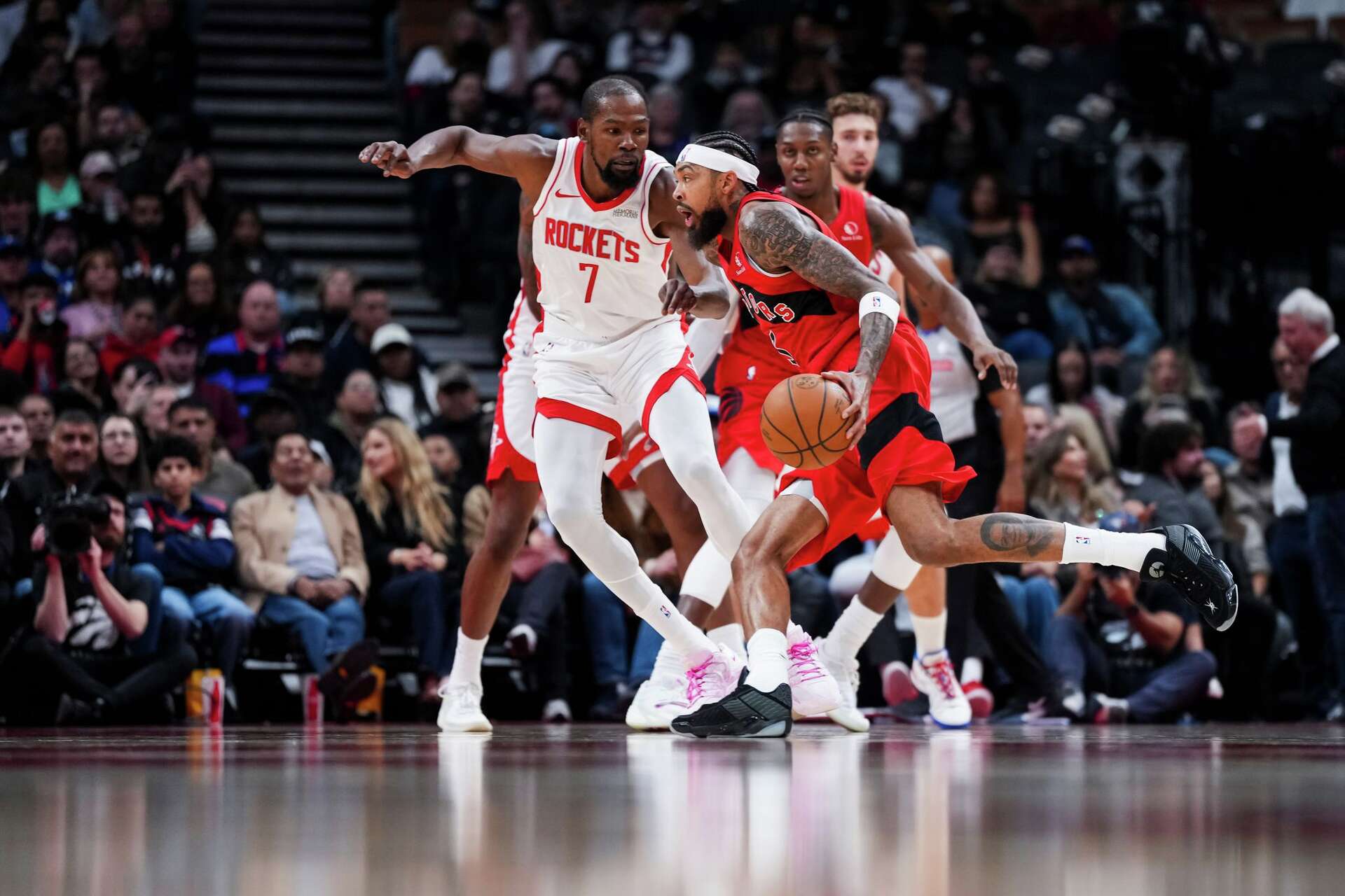 Houston Rockets roll past Toronto Raptors for second straight win