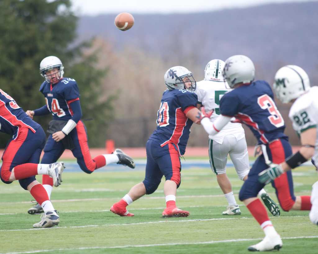 Thanksgiving Football: New Milford at New Fairfield