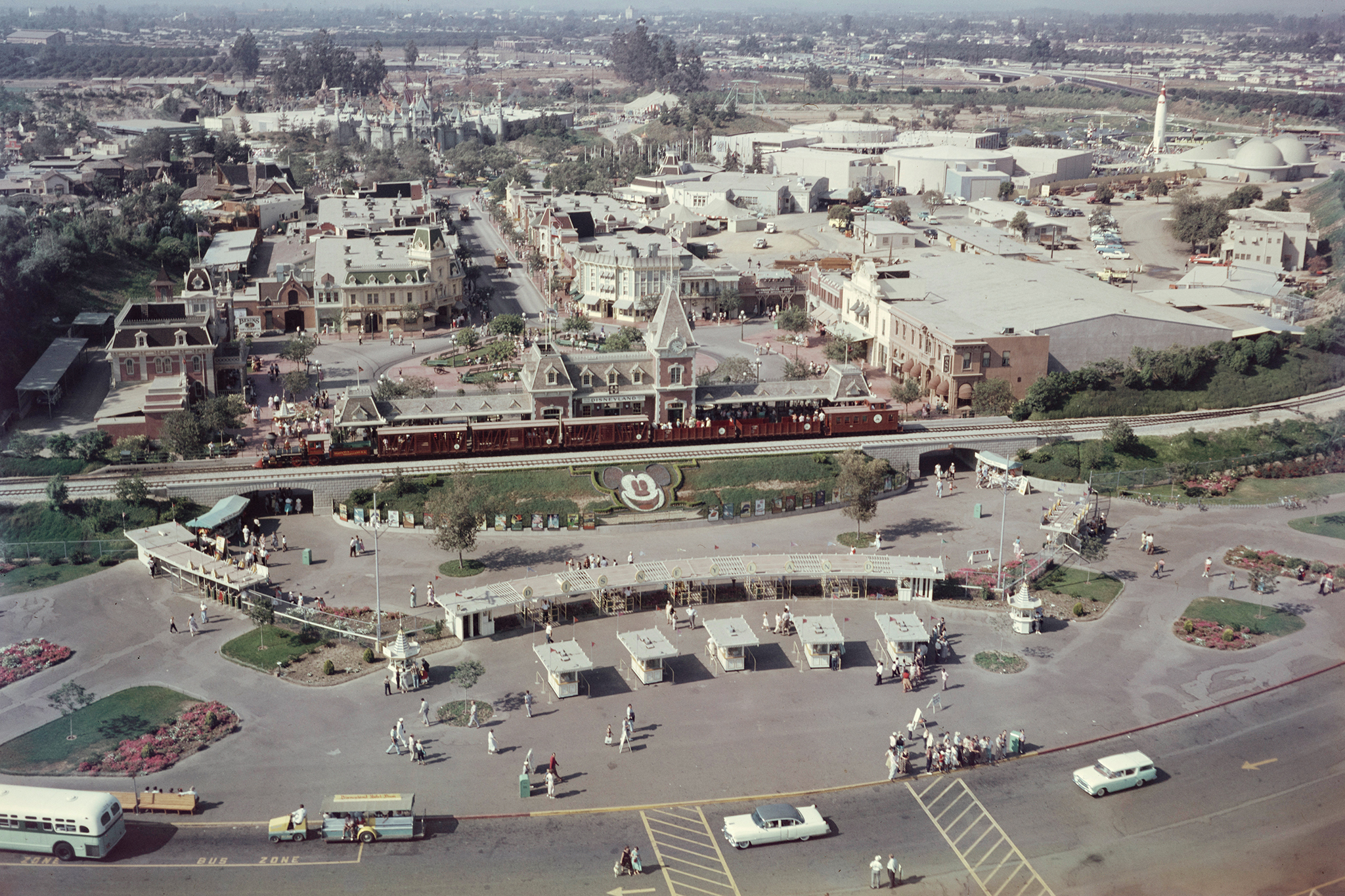 This unlikely Disneyland travel hack has been around for 70 years