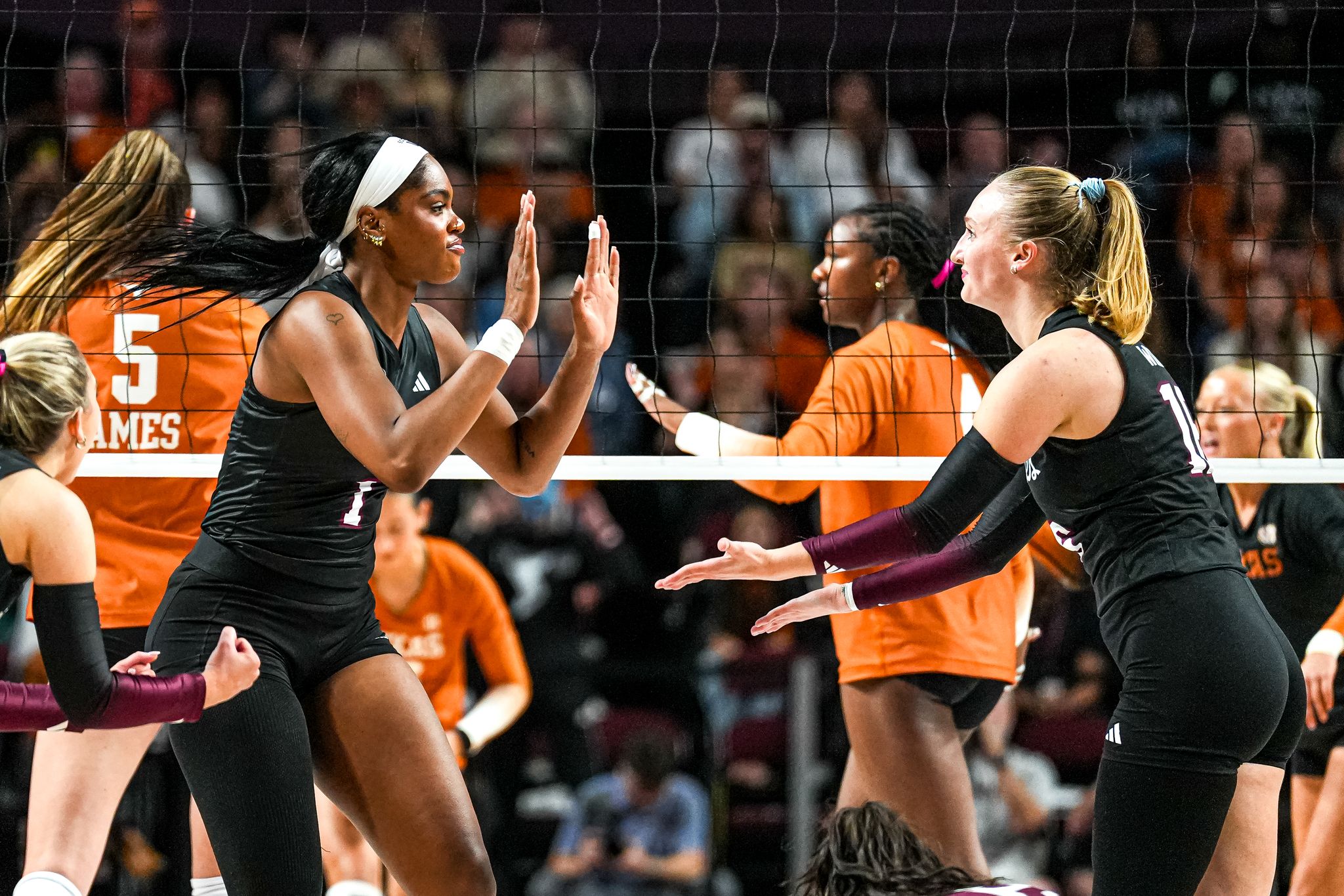 SEC Volleyball Tournament: Texas A&M set to play Texas after sweeping Vanderbilt