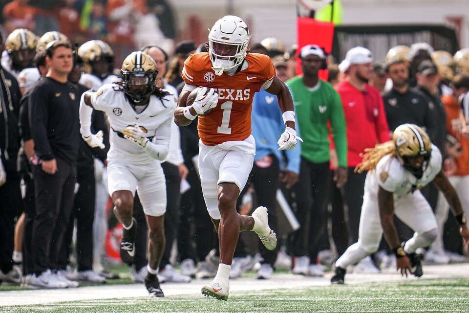All-SEC football teams 2025: 8 Texas Longhorns earn recognition