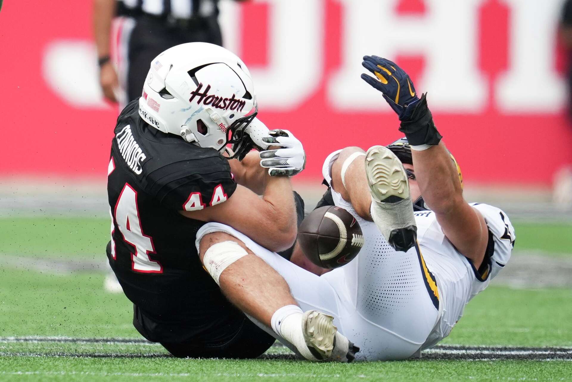 Shocking Upset: West Virginia Stuns No. 22 Houston in High-Scoring Showdown