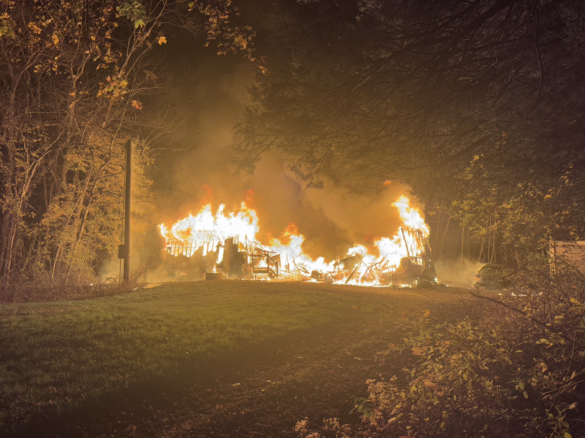 Mobile home destroyed in Franklin blaze, Norwich fire crew says