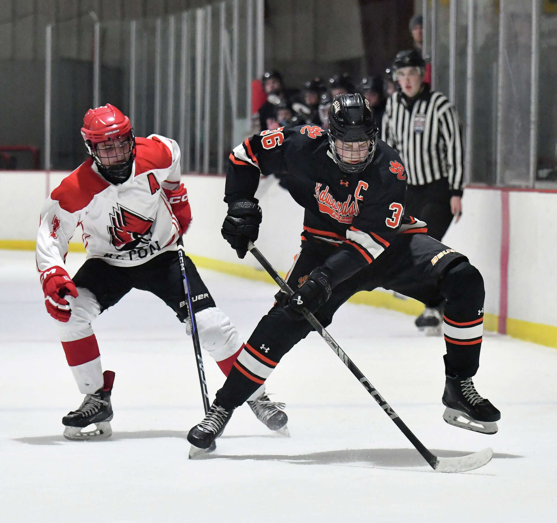 Jackson Ruf Edwardsville ice hockey preview for the upcoming 2025-26 season
