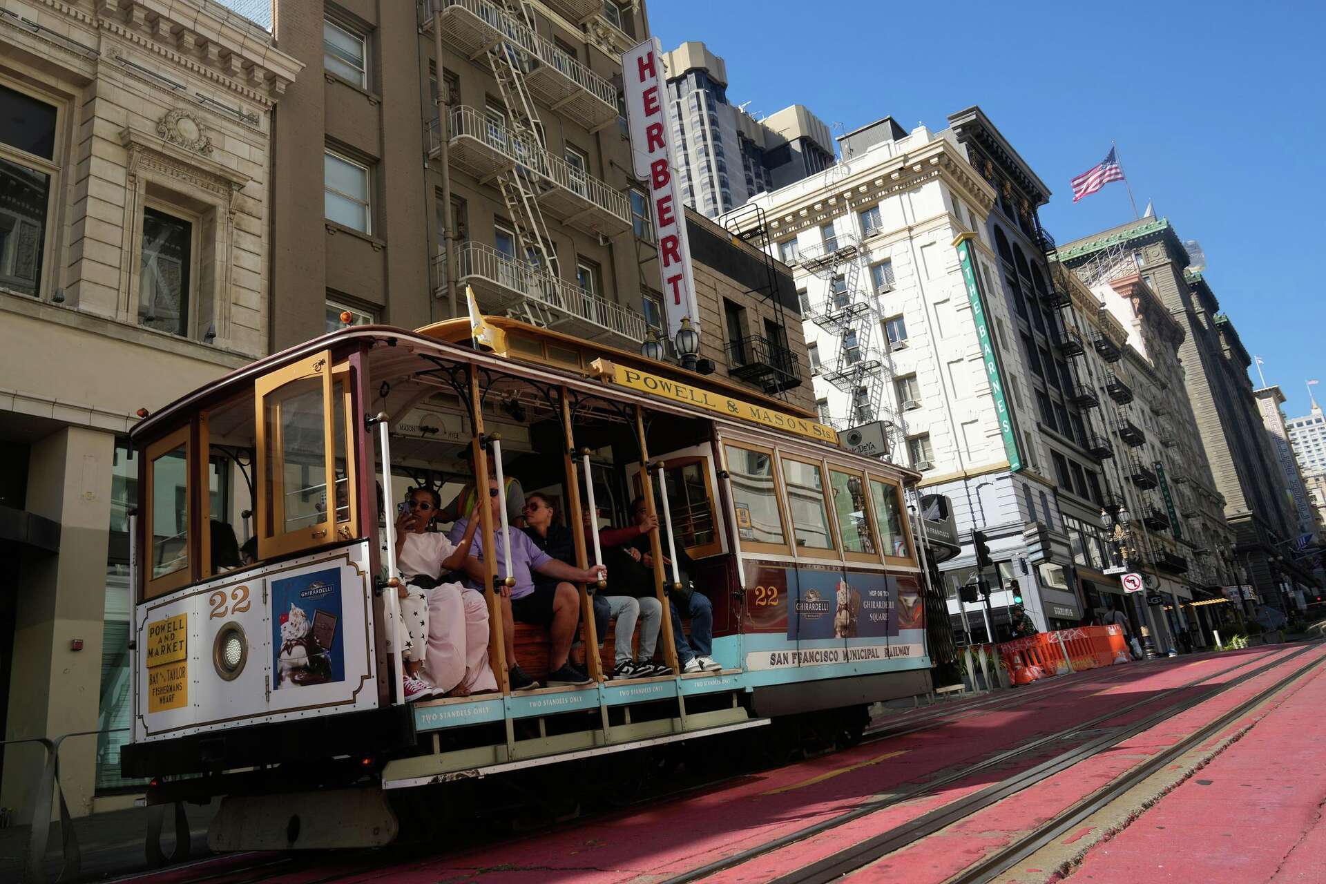 San Francisco fills former Uniqlo space on Powell Street