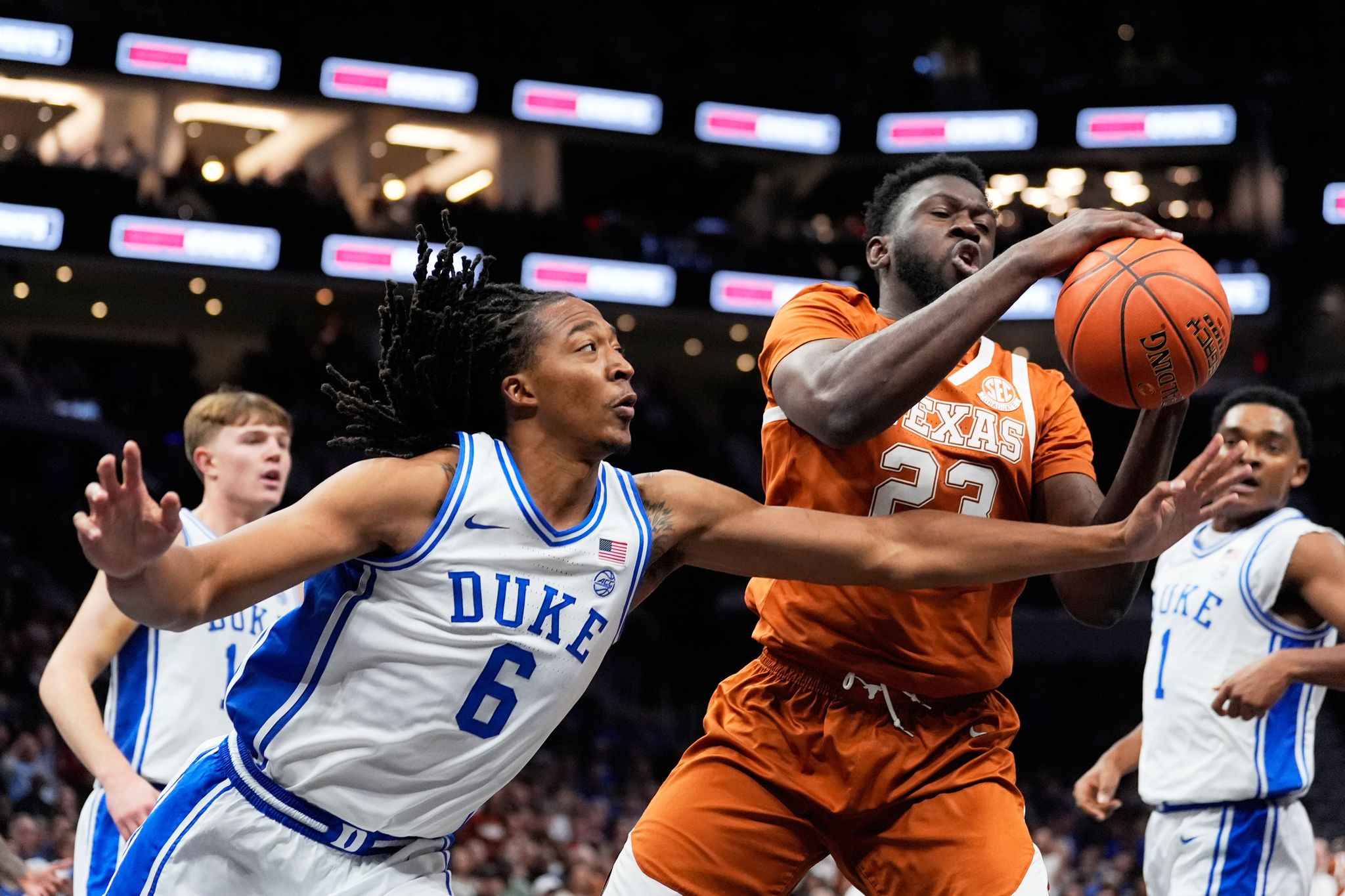 Spurs-Rookie Maliq Brown verdankt seine „flinken Hände“ dem Football