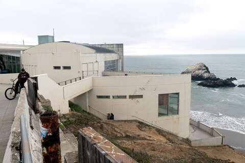 Why San Francisco's most iconic buildings are sitting empty