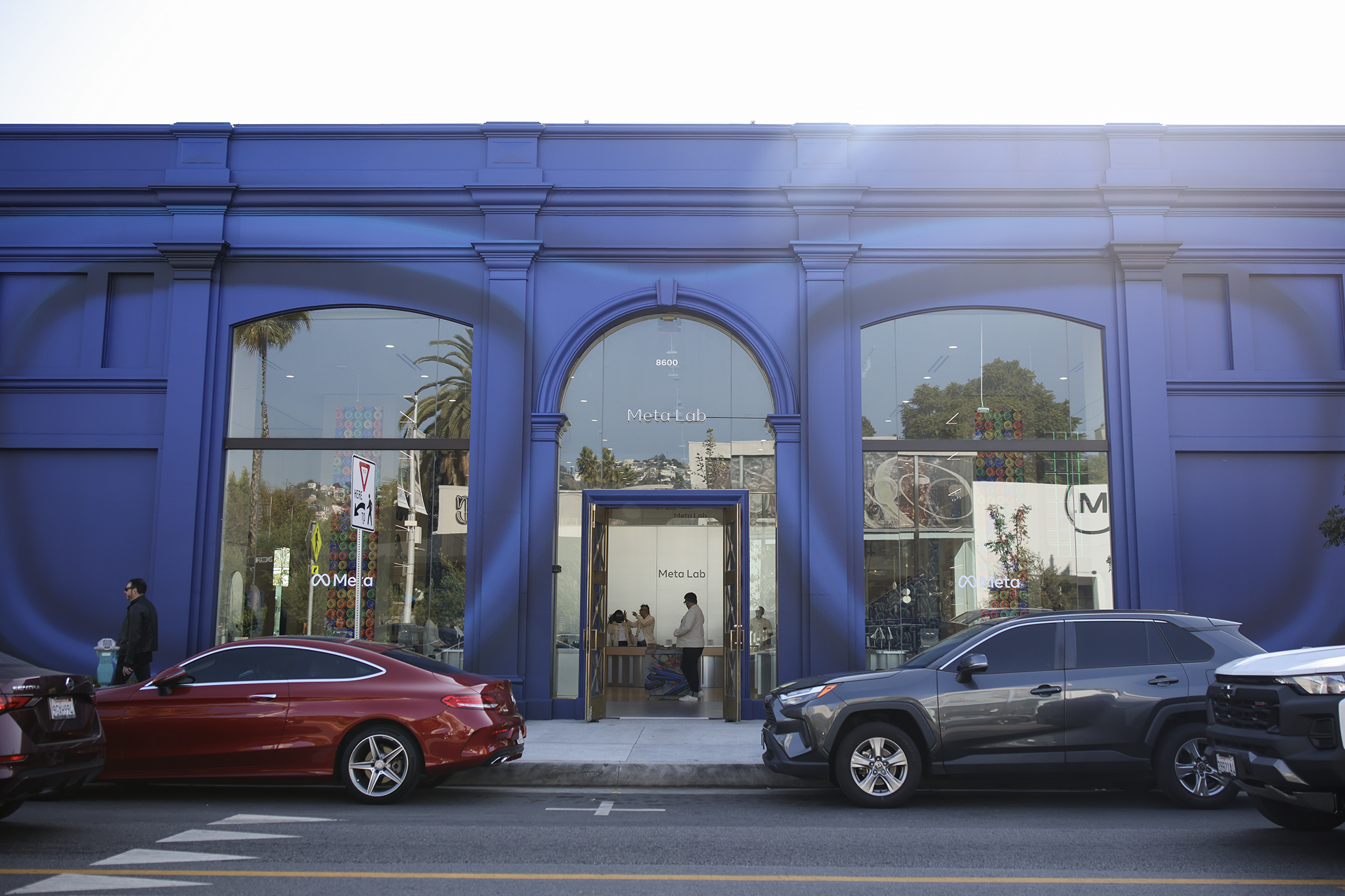 I tried Meta's new AI Ray-Bans, and saw an ugly future