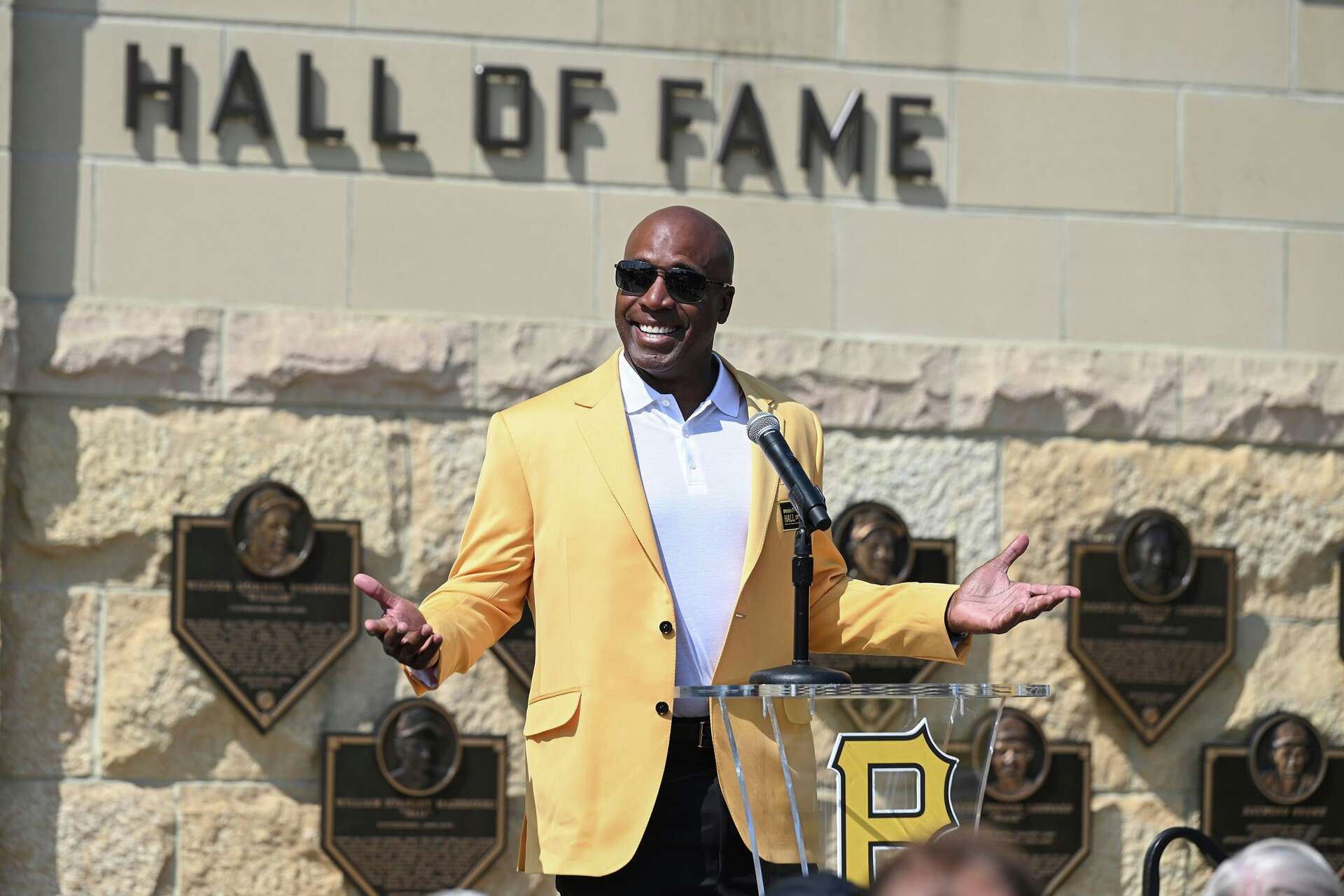 What's next for Barry Bonds? How about a spot in Hall of Knuckleheads