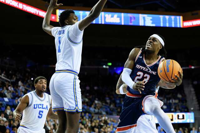 Xavier Booker leads No 12 UCLA to 74 63 victory over Pepperdine with