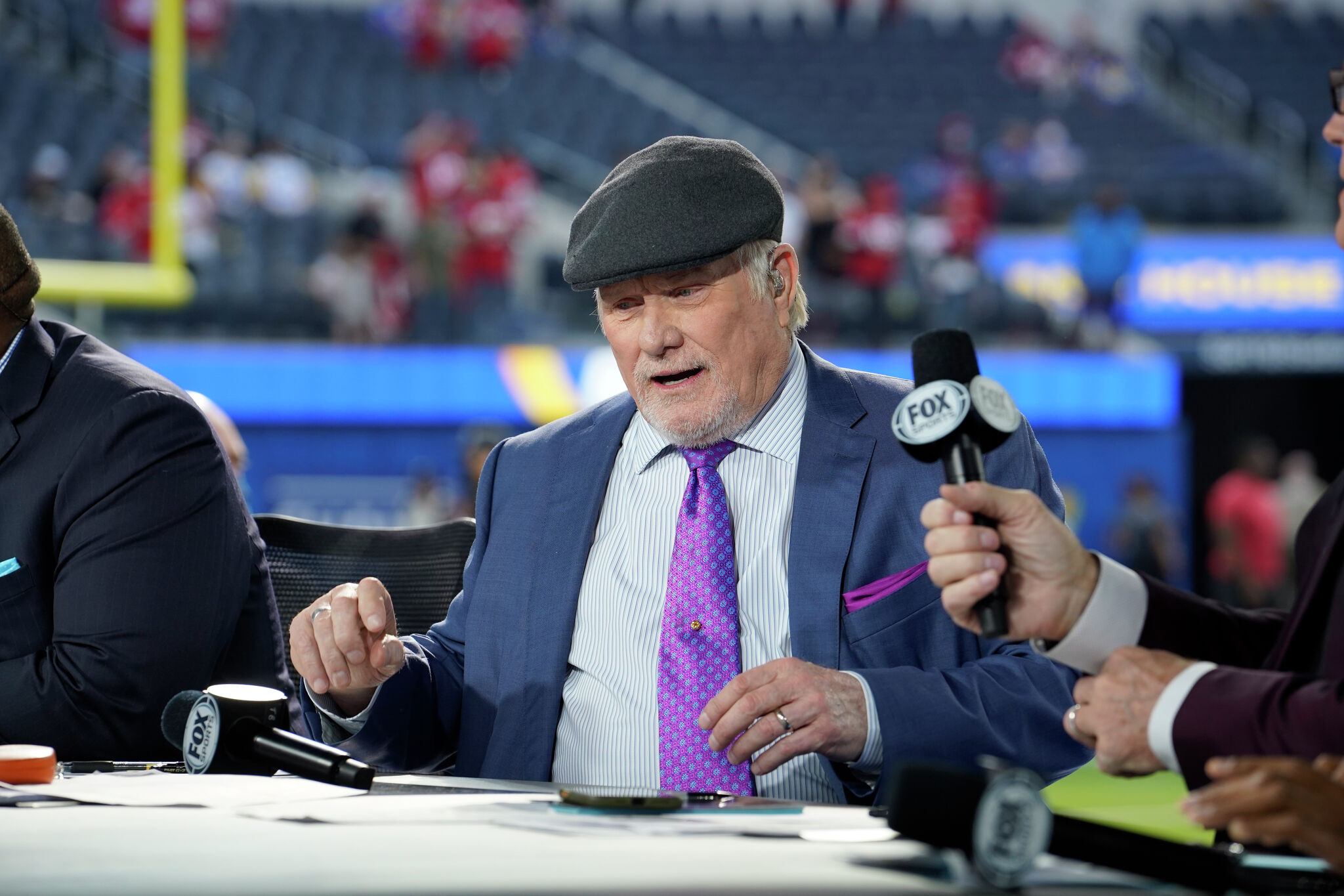 Fox's Rams-49ers pregame segment was a disaster