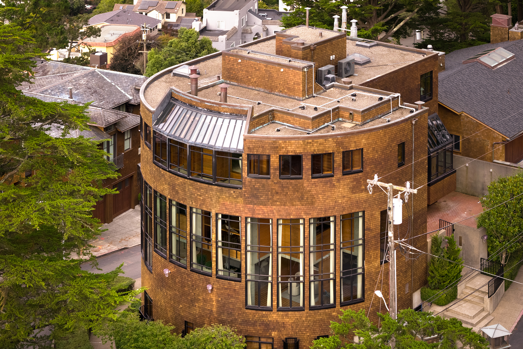 Curved mansion built for SF real estate tycoon hits market for the first time