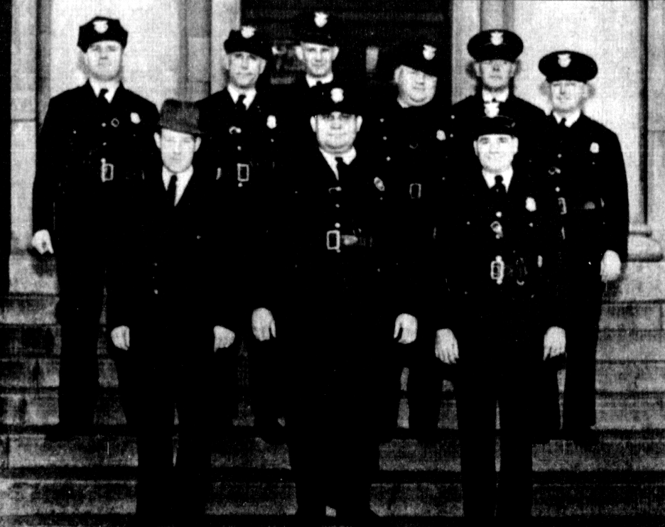 Meet the 1940 Alton Police day squad: complete roster