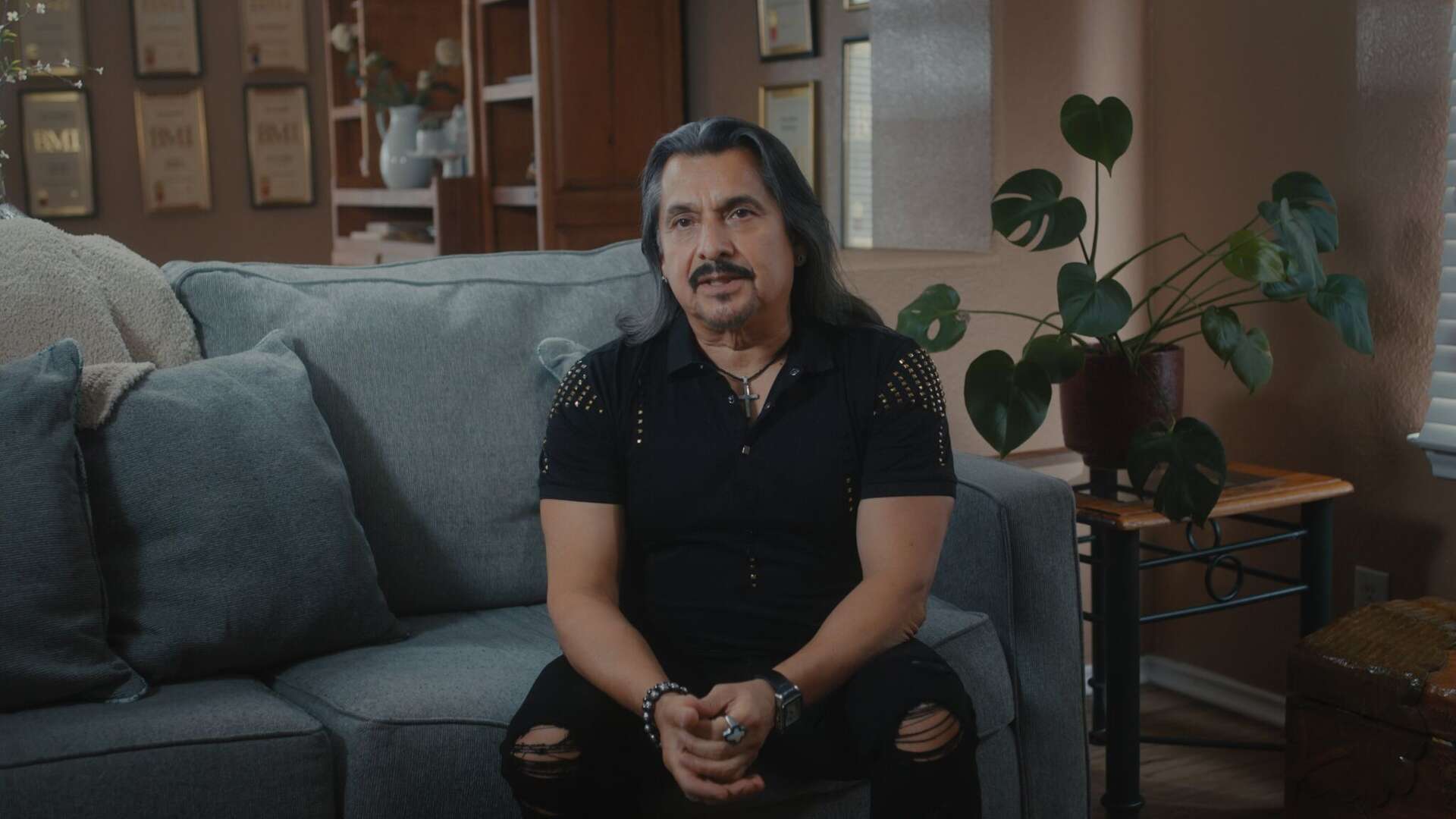 'Selena y Los Dinos' documentary on Netflix features unseen footage