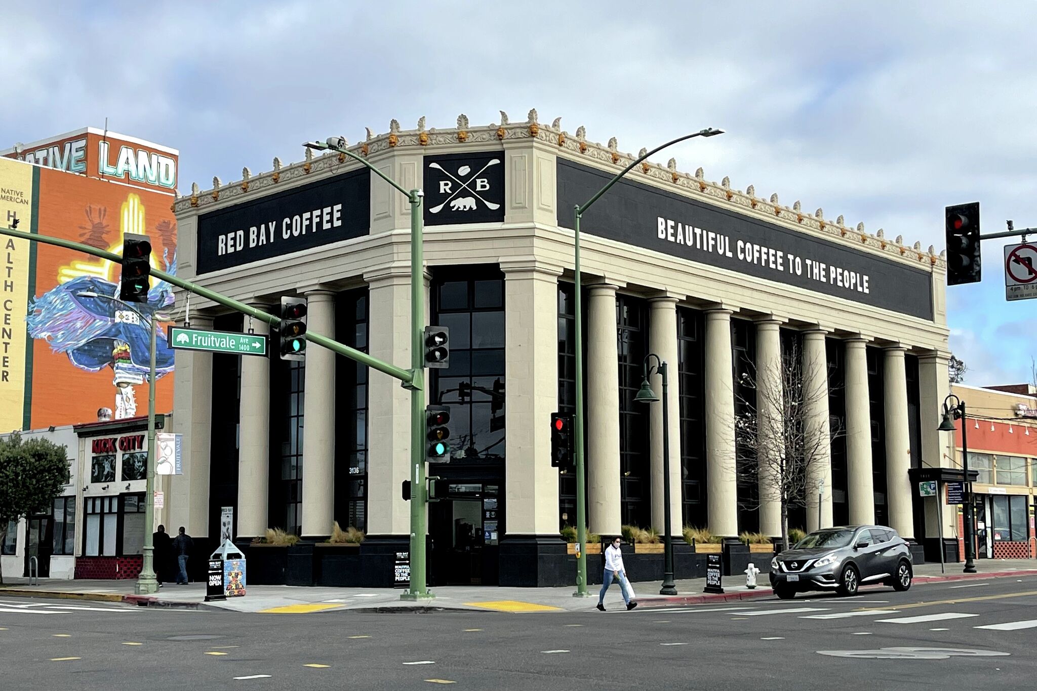 Red Bay Coffee to close its sprawling Oakland headquarters