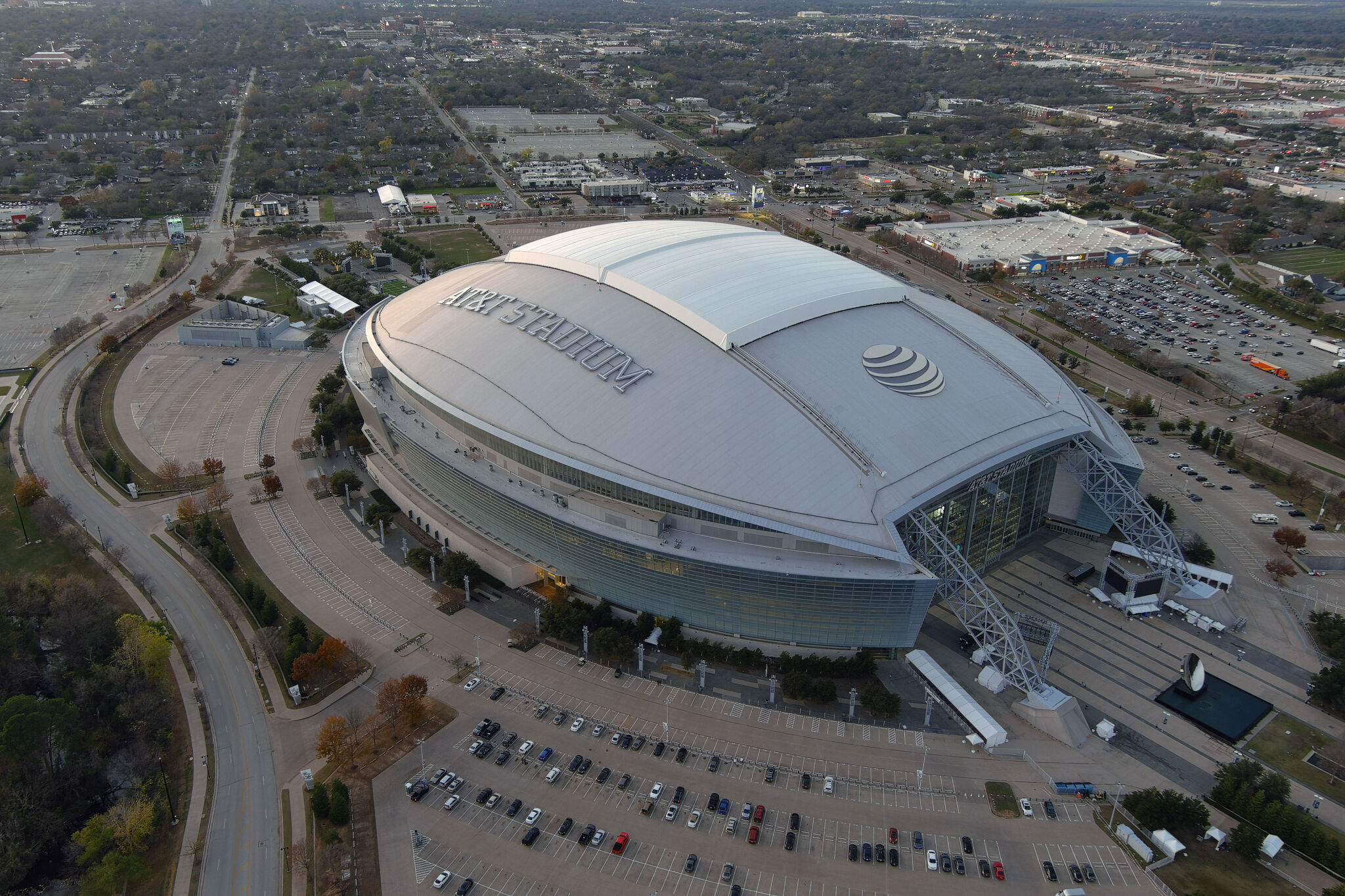 How much will parking cost at the 2026 FIFA World Cup?