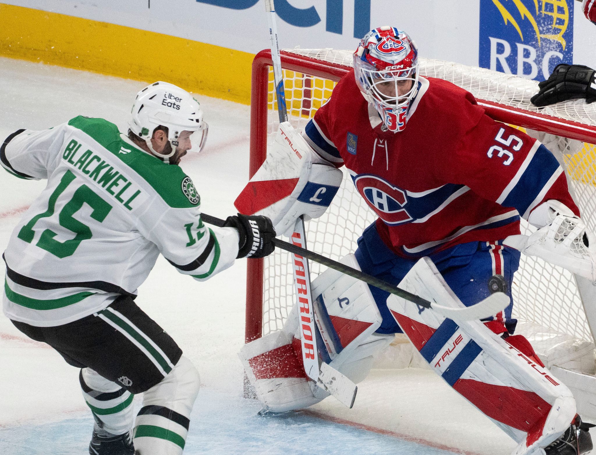 Robertson scores twice, Stars beat Canadiens 7-0 for fourth straight win