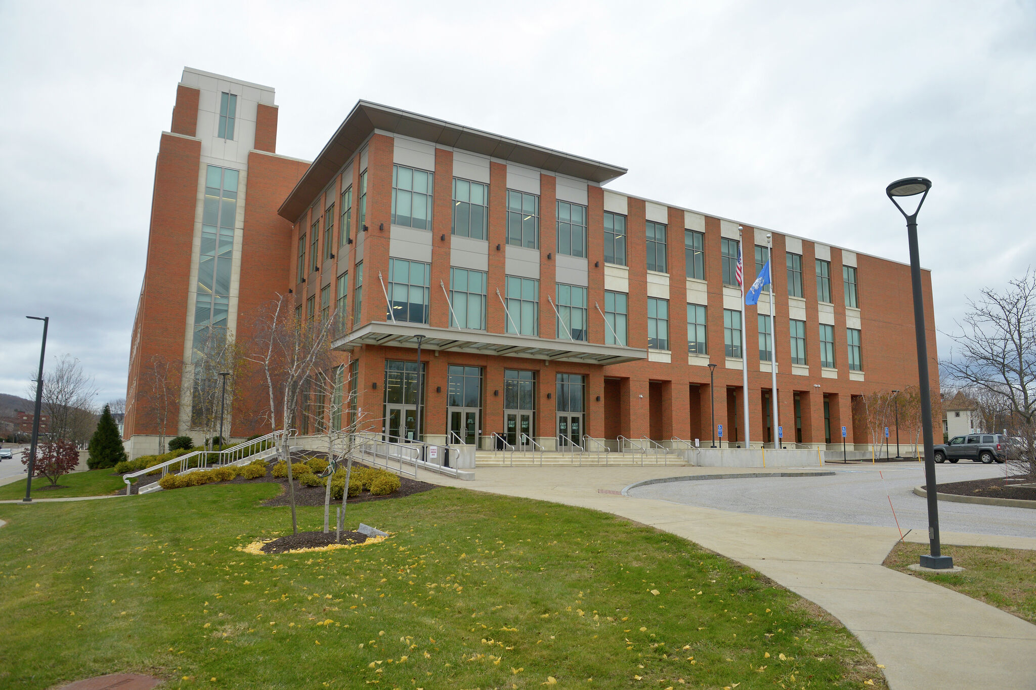 Ex-Ansonia teacher to be sentenced for sexual contact with minor in Torrington