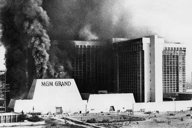 1980 MGM Grand Hotel fire photo 2