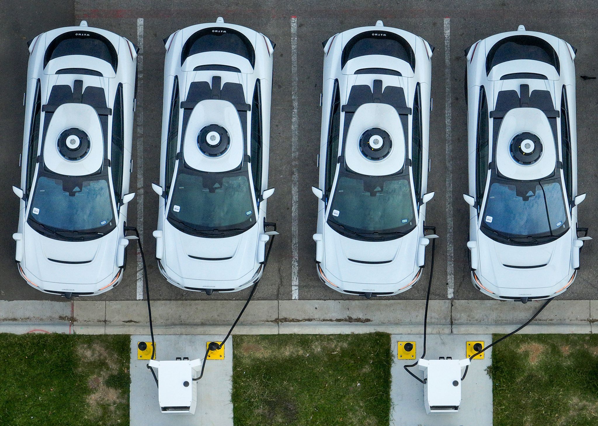 Waymo robotaxi probe opens after child hit near school in California