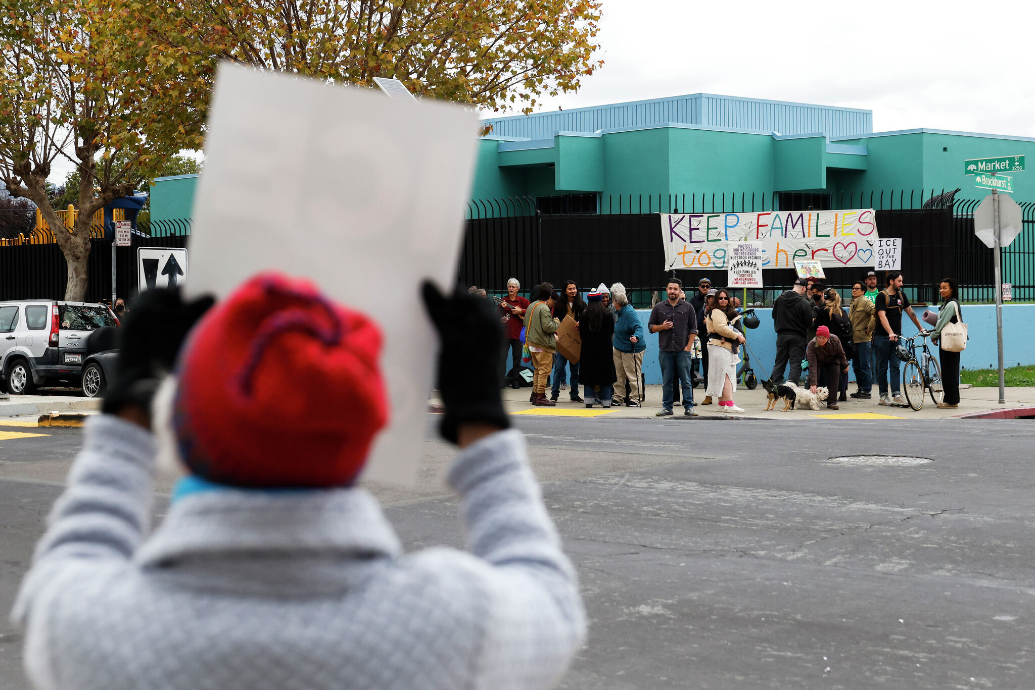 ICE chased down Oakland parent at school drop-off in attempted arrest