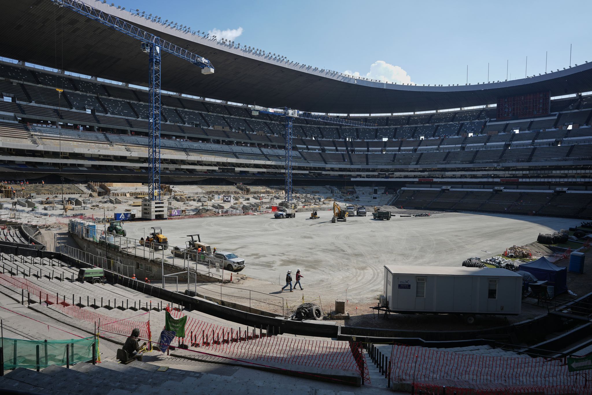 Azteca Stadium soul is being preserved in World Cup renovations ...