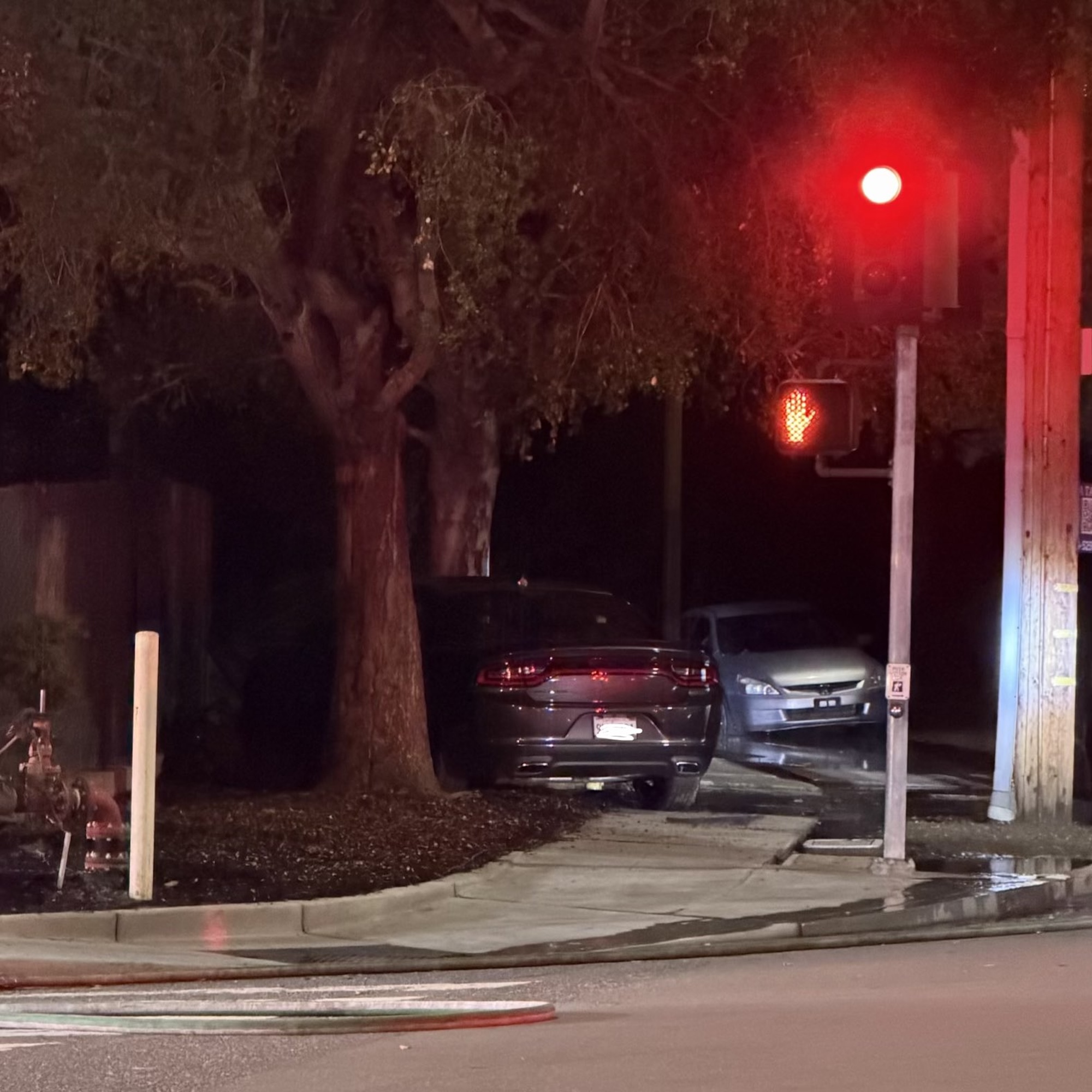SJ: Solo Car Crash Hits Gas Line, Shuts Down South Sj Intersection