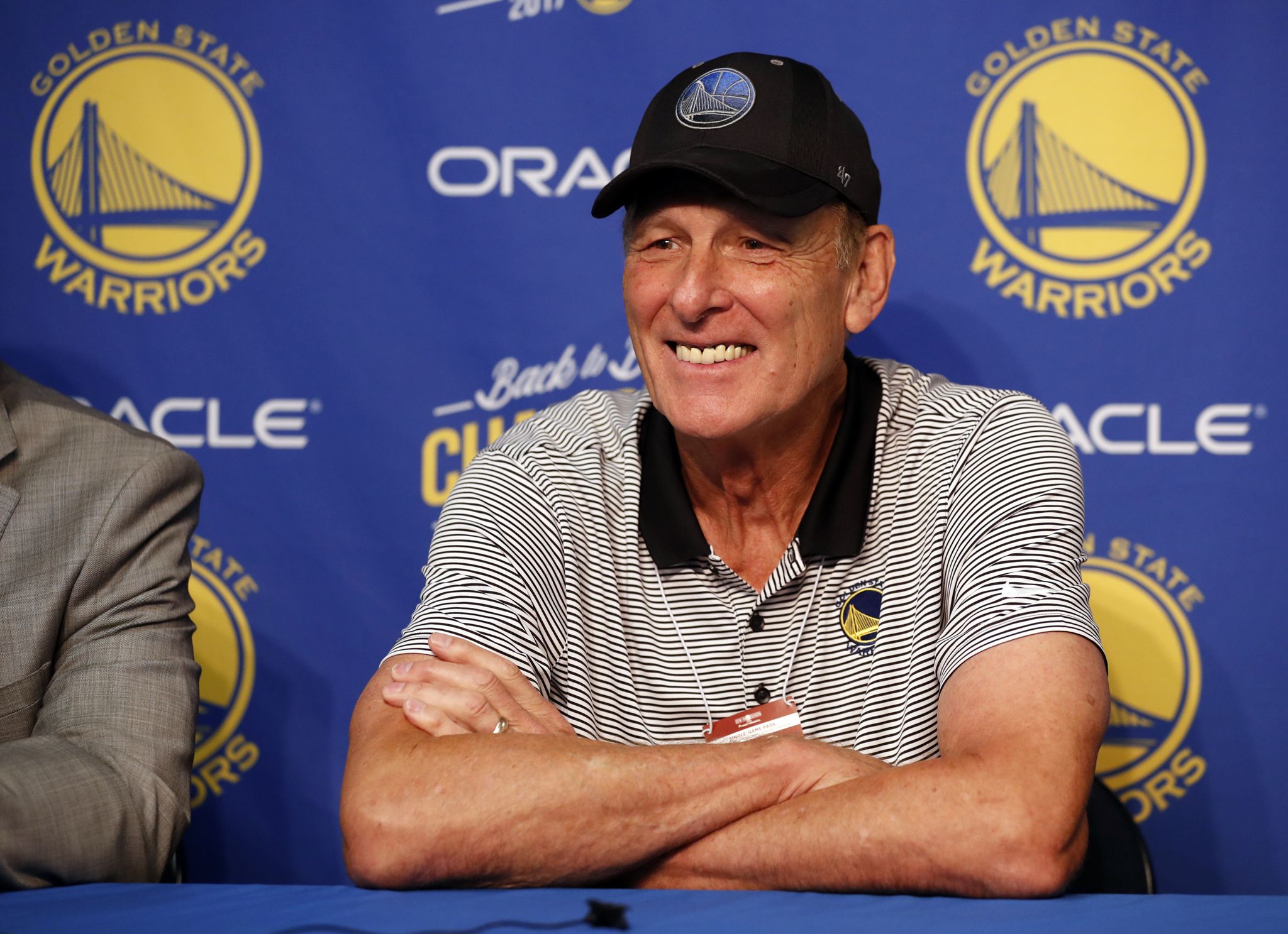 Rick Barry bezeichnet den Titelgewinn der Warriors von 1975 als den „am ...