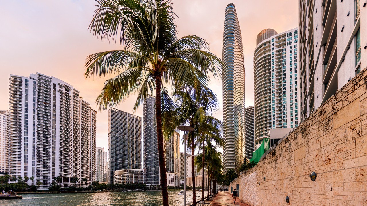 The Old Farmer's Almanac Predicts a Cool and Wet Winter for Most Florida Homeowners