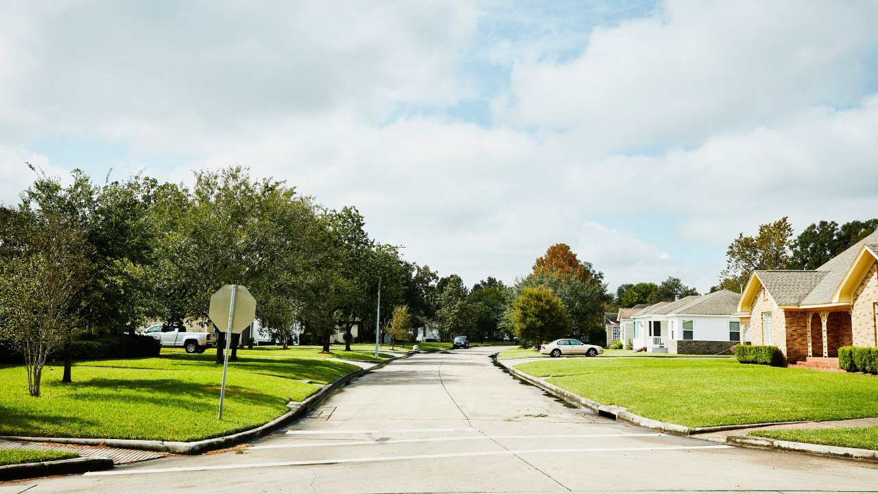 Texas Homeowners Can Expect A Toasty, Dry Winter, The Old Farmer's Almanac Says
