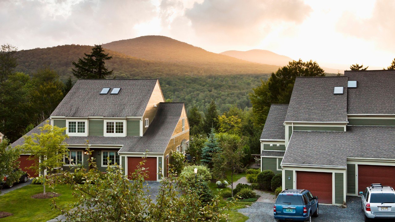 Vermont Homeowners Can Expect A Mild, Dry Winter, The Old Farmer's Almanac Says