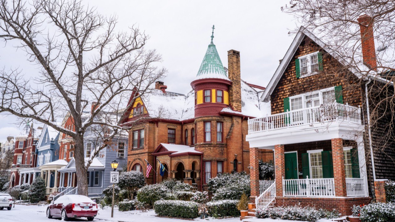 Virginia Braces For Harsh Winter As The Old Farmer's Almanac Forecasts Snow And Cold