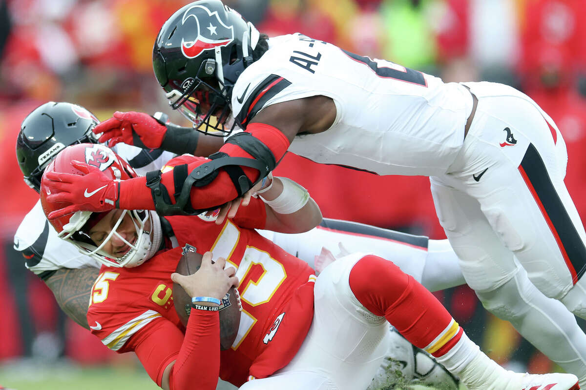 The Texans are leery of drawing personal foul penalties against Patrick Mahomes in Kansas City on Sunday night. 