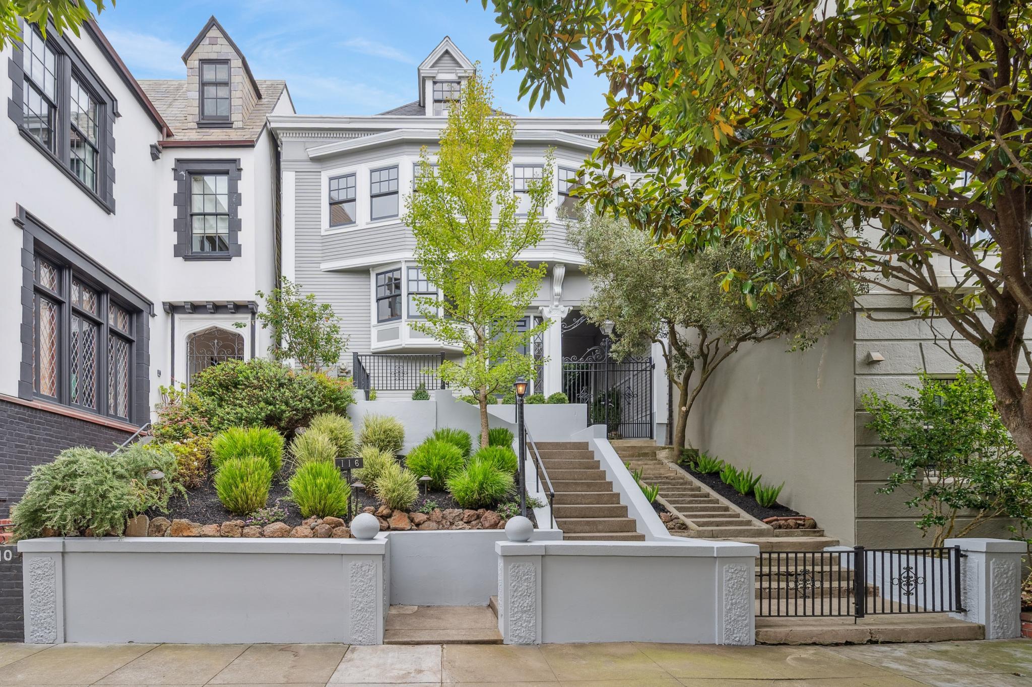 Early commission by renowned SF architect sells for 50% over asking